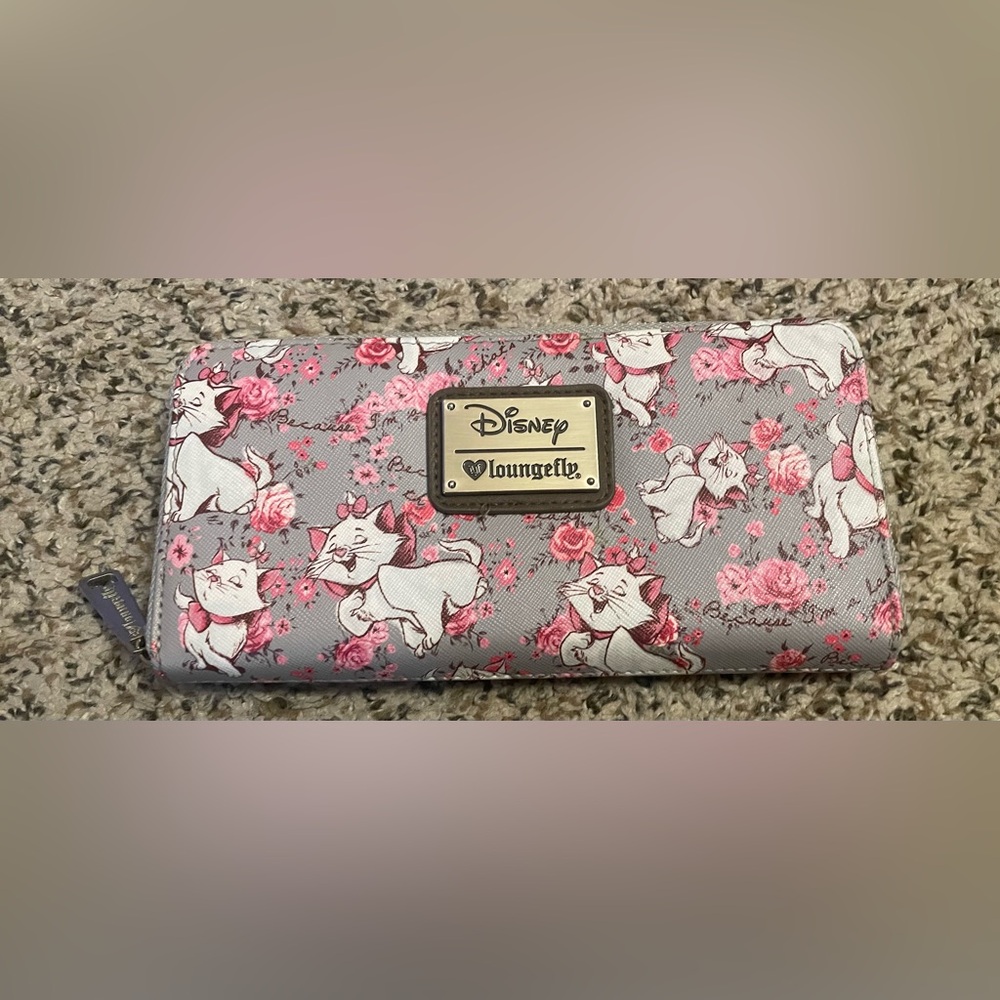 Loungefly Disney The Aristocats Marie Floral Wallet Heart Logo HTF Rare